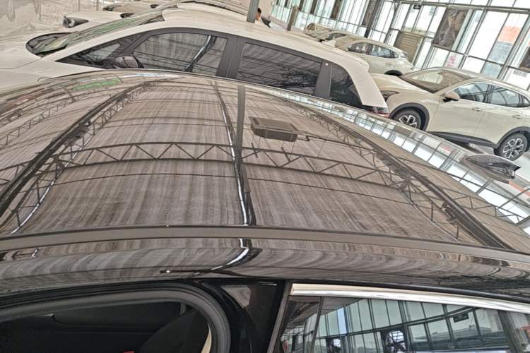 Used Hongqi E-QM5 2024 610 km PLUS Roof