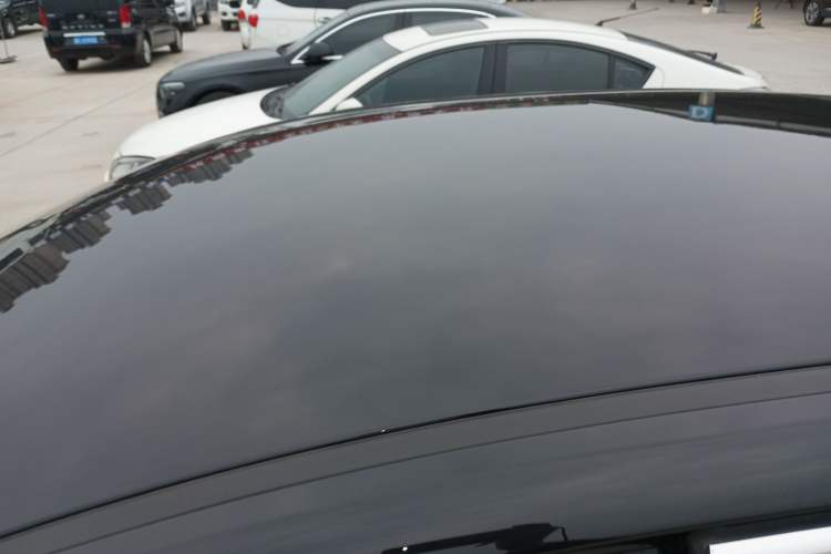 Used Hongqi E-QM5 2024 450km Range Commuter Version Roof