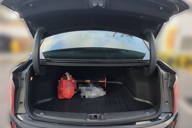 Used Hongqi E-QM5 2024 610 km PLUS Trunk
