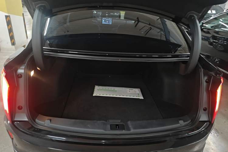 Used Hongqi E-QM5 2024 560km PLUS Trunk