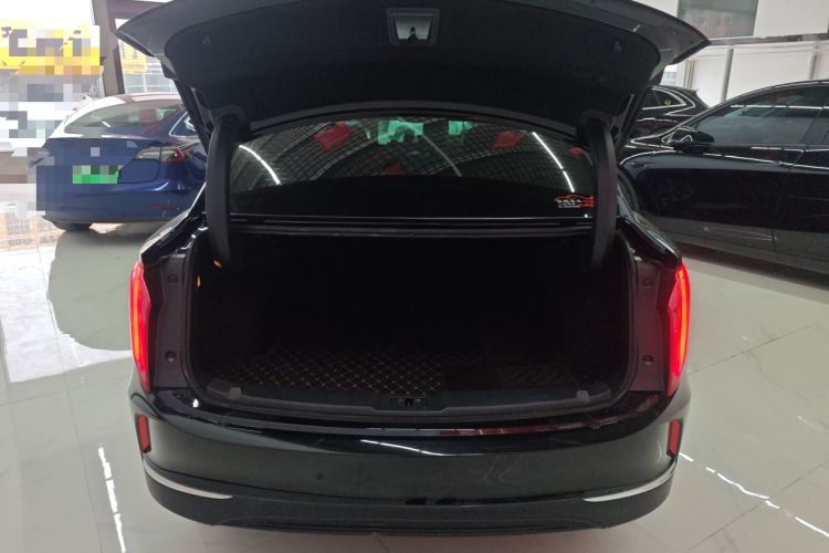 Used Hongqi E-QM5 2024 610 km PLUS Trunk