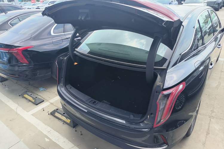 Used Hongqi E-QM5 2024 560km PLUS Trunk