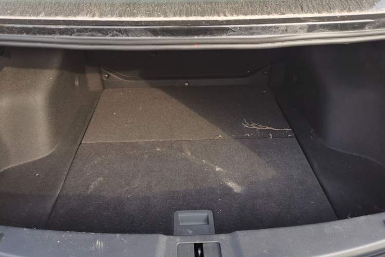 Used Hongqi E-QM5 2024 500km Range Edition Trunk