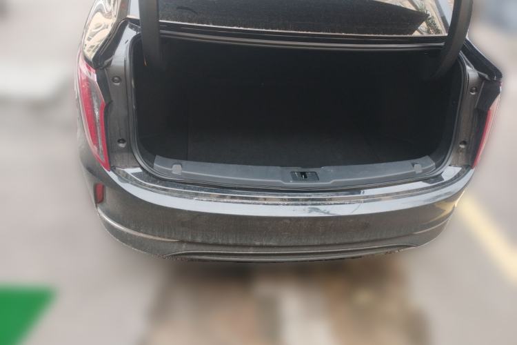 Used Hongqi E-QM5 2024 610 km PLUS Trunk