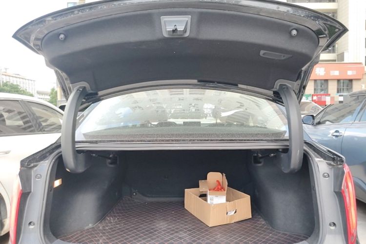 Used Hongqi E-QM5 2024 500km Range Edition Trunk
