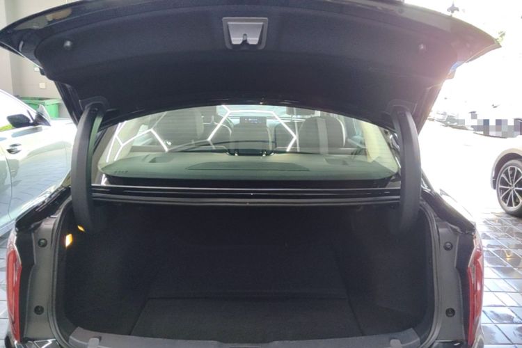 Used Hongqi E-QM5 2024 560km PLUS Trunk