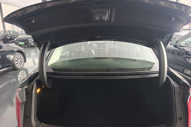 Used Hongqi E-QM5 2024 560km PLUS Trunk