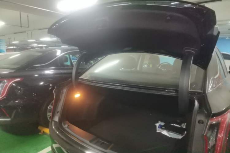 Used Hongqi E-QM5 2024 500km Range Edition Trunk