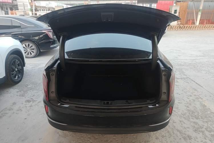 Used Hongqi E-QM5 2024 560km PLUS Trunk