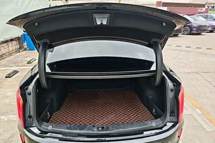 Used Hongqi E-QM5 2024 500km Range Edition Trunk