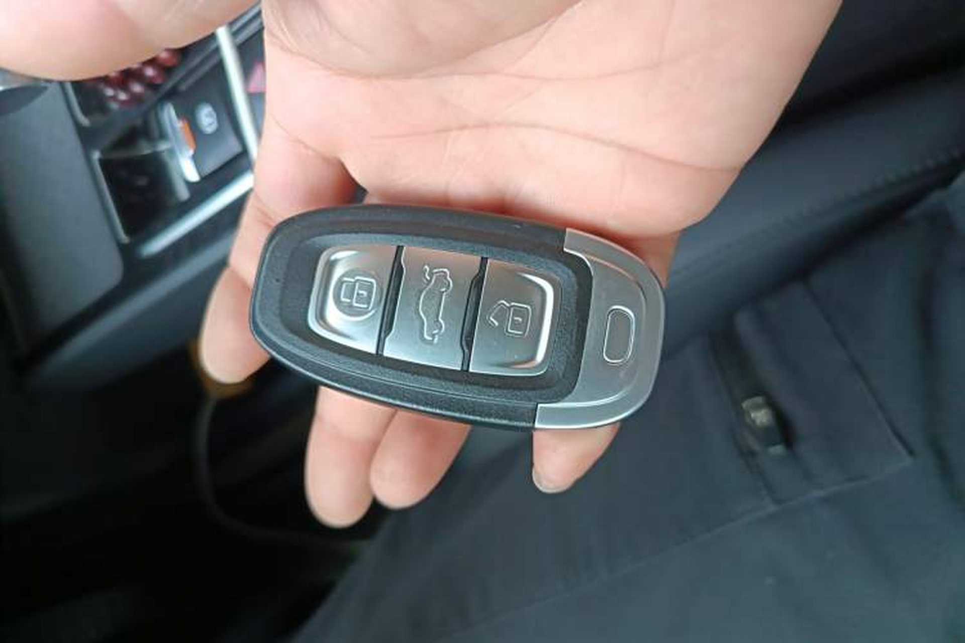 Used Hongqi E-QM5 2024 610 km PLUS Vehicle Key
