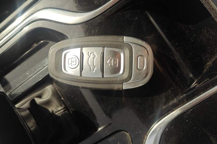 Used Hongqi E-QM5 2024 500km Range Edition Vehicle Key