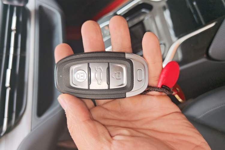 Used Hongqi E-QM5 2024 610 km PLUS Vehicle Key