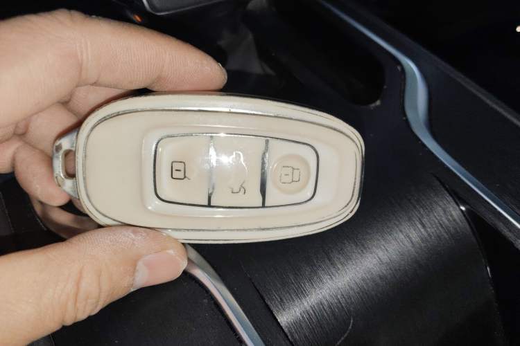 Used Hongqi E-QM5 2024 560km PLUS Vehicle Key