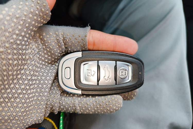 Used Hongqi E-QM5 2024 610 km PLUS Vehicle Key