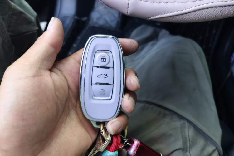 Used Hongqi E-QM5 2024 560km PLUS Vehicle Key