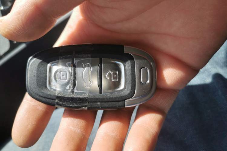 Used Hongqi E-QM5 2024 500km Range Edition Vehicle Key