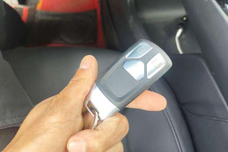 Used Hongqi E-QM5 2024 610 km PLUS Vehicle Key