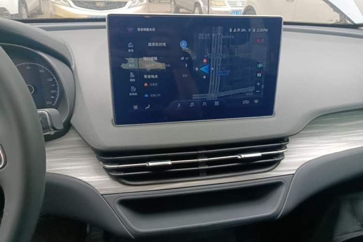 Used Hongqi E-QM5 2024 610 km PLUS Audio And AC Panel