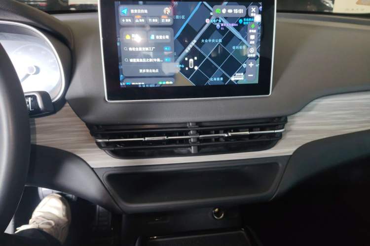Used Hongqi E-QM5 2024 610 km PLUS Audio And AC Panel