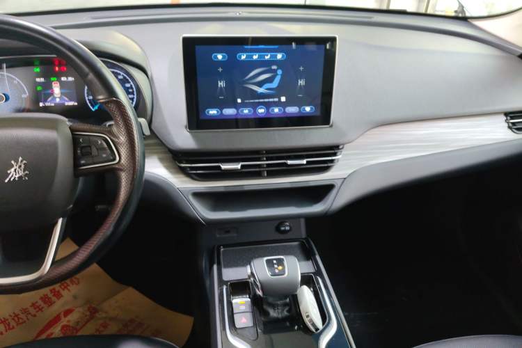 Used Hongqi E-QM5 2024 610 km PLUS Audio And AC Panel
