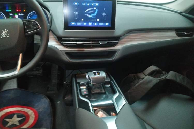 Used Hongqi E-QM5 2024 610 km PLUS Audio And AC Panel