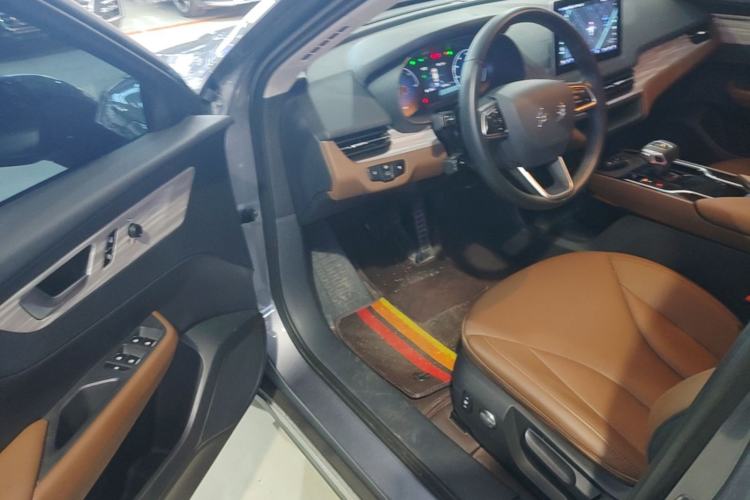 Used Hongqi E-QM5 2024 610 km PLUS Driver Seat