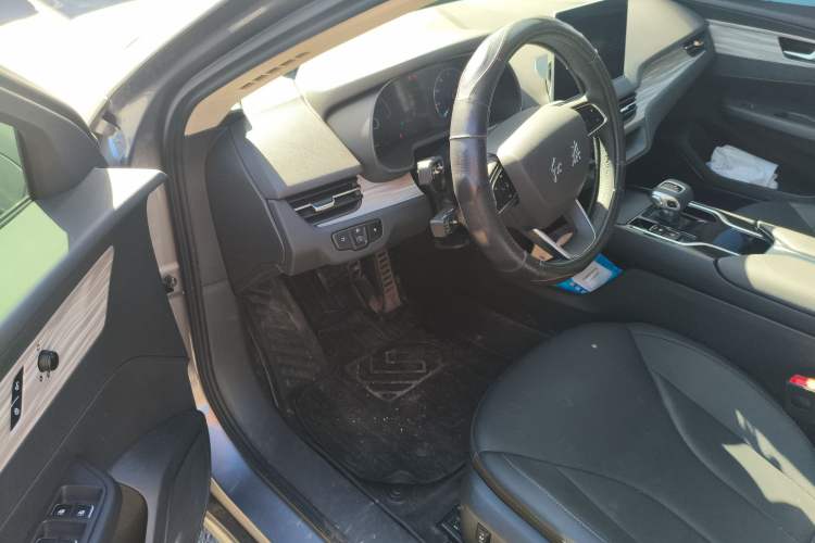 Used Hongqi E-QM5 2024 610 km PLUS Driver Seat