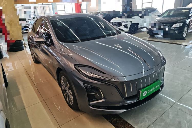 Used Hongqi E-QM5 2024 610 km PLUS Front Right 45 Deg
