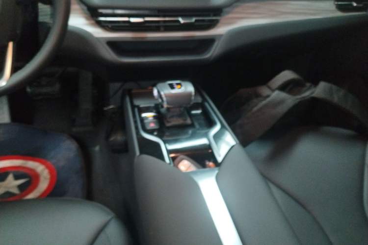 Used Hongqi E-QM5 2024 610 km PLUS Gear Lever