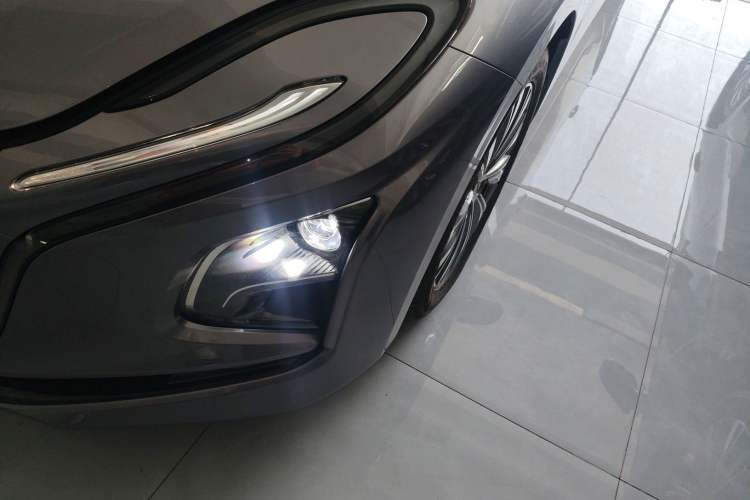 Used Hongqi E-QM5 2024 610 km PLUS Left Front Headlight