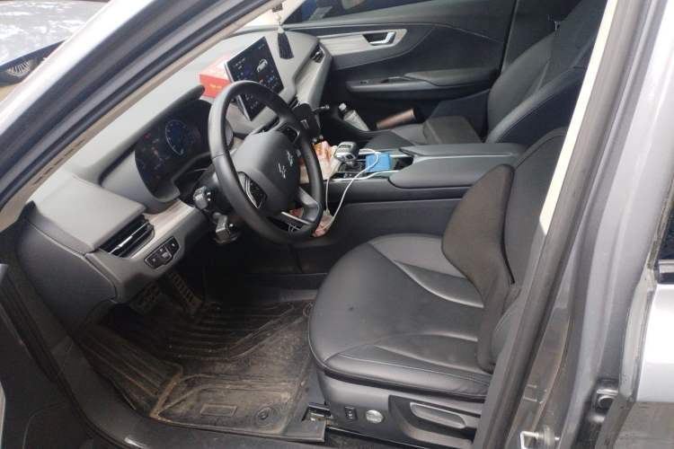 Used Hongqi E-QM5 2024 610 km PLUS Left Front Seat