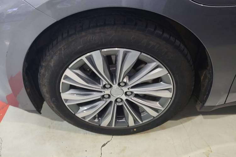 Used Hongqi E-QM5 2024 610 km PLUS Left Front Wheel Hub