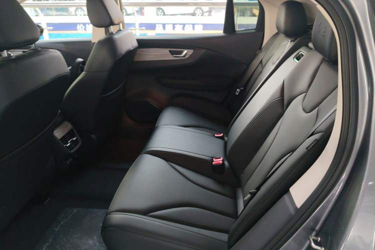 Used Hongqi E-QM5 2024 610 km PLUS Left Rear Seat