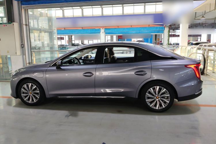 Used Hongqi E-QM5 2024 610 km PLUS Left Side