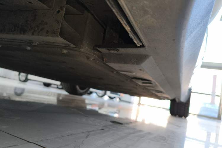 Used Hongqi E-QM5 2024 560km PLUS Left Side Sill