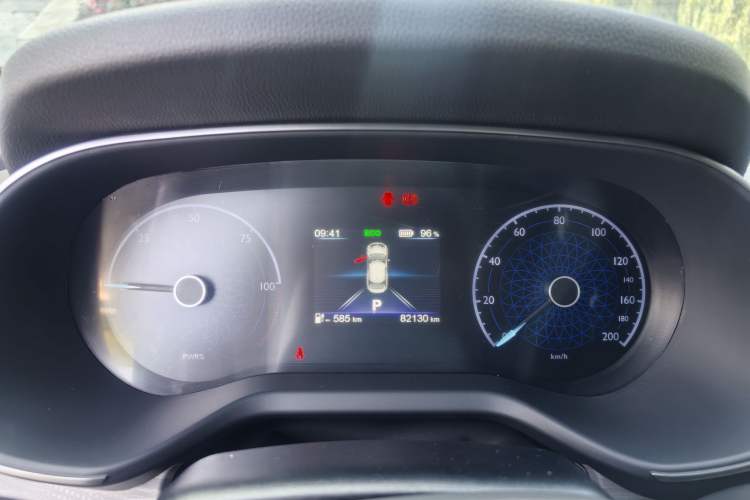 Used Hongqi E-QM5 2024 610 km PLUS Odometer Close Up