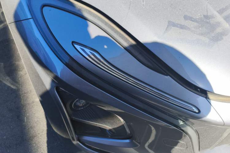 Used Hongqi E-QM5 2024 610 km PLUS Right Front Headlight