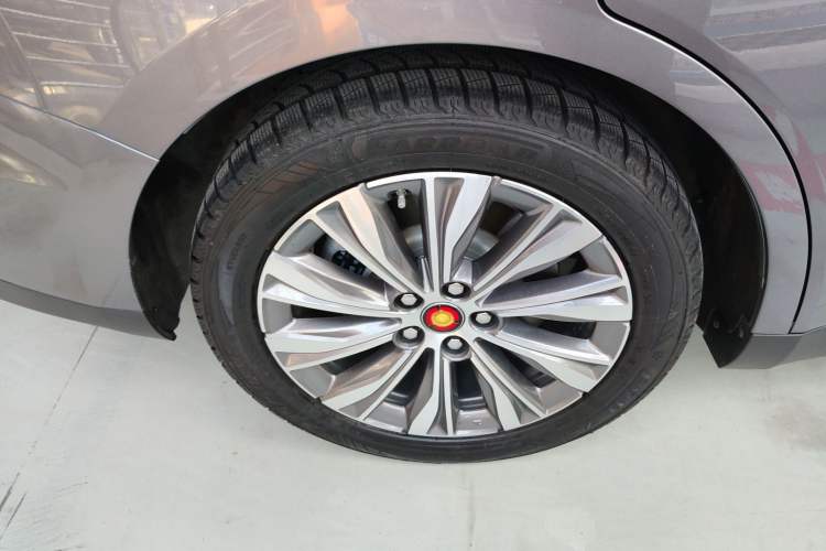 Used Hongqi E-QM5 2024 610 km PLUS Right Rear Wheel Hub