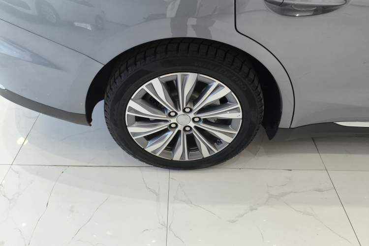 Used Hongqi E-QM5 2024 560km PLUS Right Rear Wheel Hub