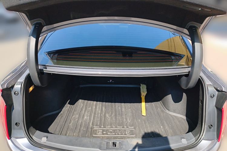 Used Hongqi E-QM5 2024 610 km PLUS Trunk