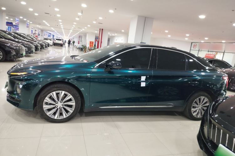 Used Hongqi E-QM5 2024 610 km PLUS Exterior 3