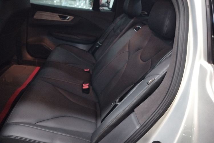 Used Hongqi E-QM5 2024 610 km PLUS Interior 4