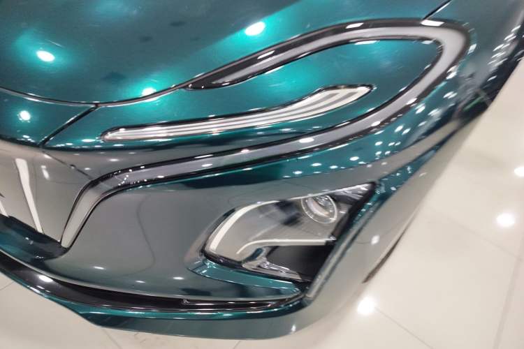 Used Hongqi E-QM5 2024 610 km PLUS Left Front Headlight