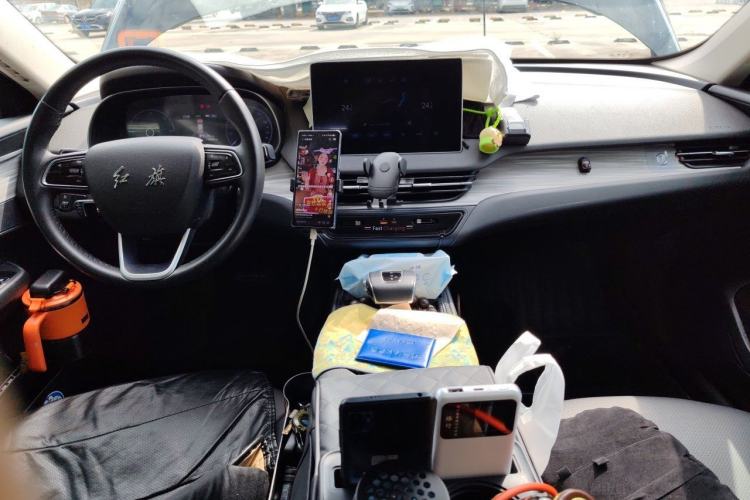 Used Hongqi E-QM5 2024 610 km PLUS Center Console