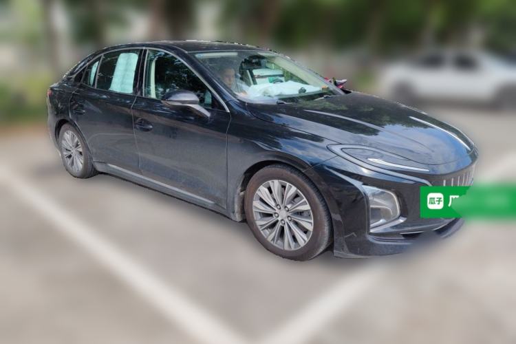Used Hongqi E-QM5 2024 610 km PLUS Front Right 45 Deg
