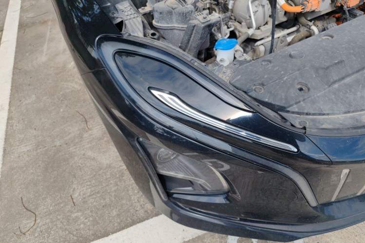 Used Hongqi E-QM5 2024 610 km PLUS Right Front Headlight