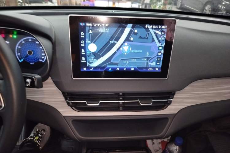 Used Hongqi E-QM5 2024 610 km PLUS Audio And AC Panel