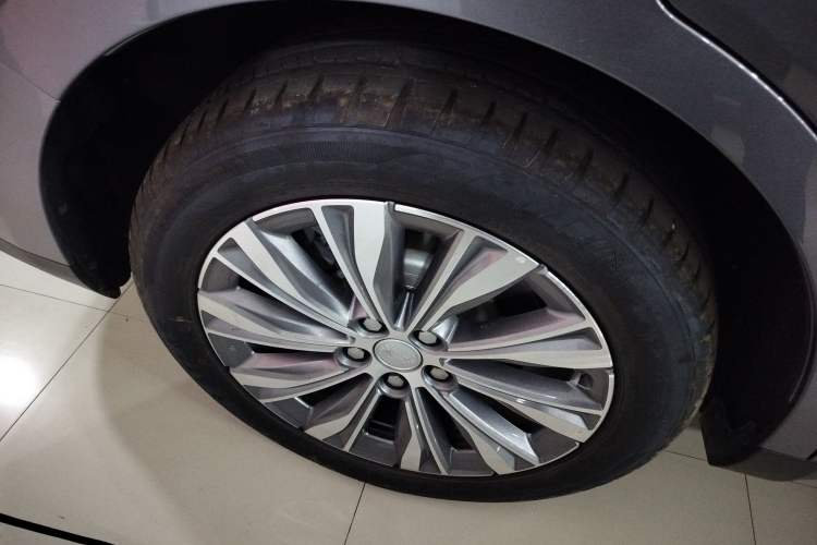 Used Hongqi E-QM5 2024 610 km PLUS Exterior 8