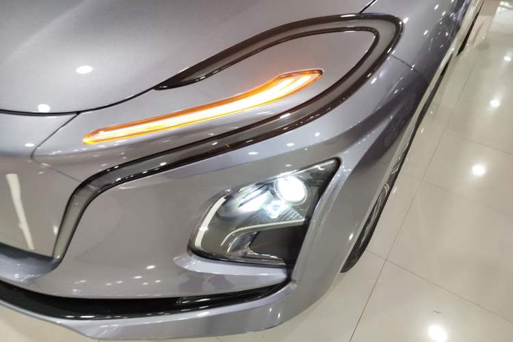 Used Hongqi E-QM5 2024 610 km PLUS Left Front Headlight
